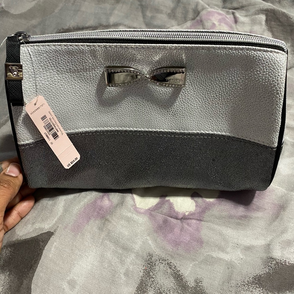 Victoria secrets make up case